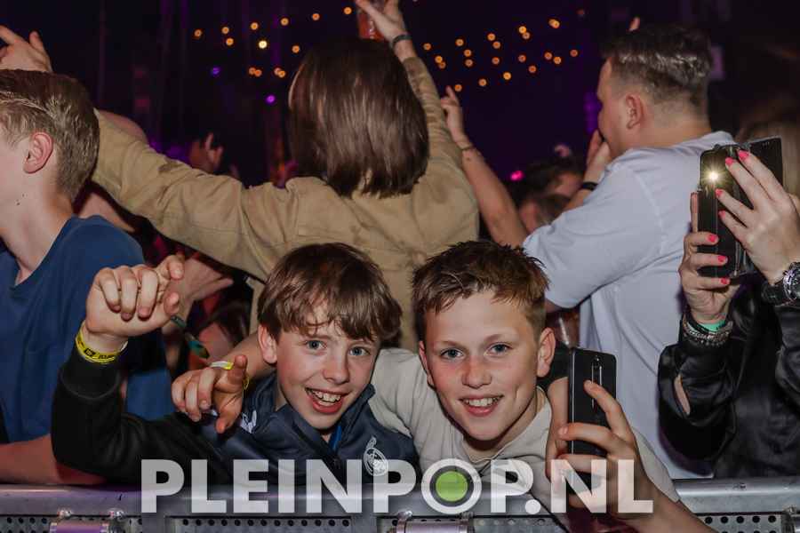 Publiek    Bezoekers (183)